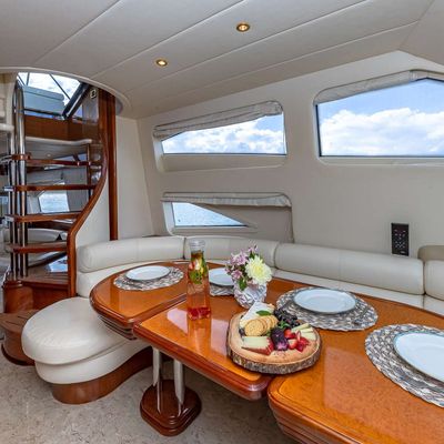 Salt Shaker Yacht 12