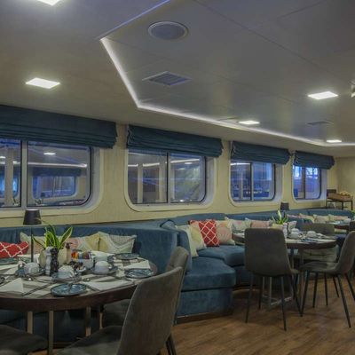 Harmony V Yacht 12