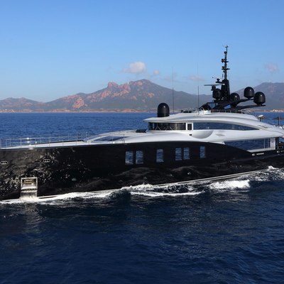 OKTO Yacht Charter Price - ISA Luxury Yacht Charter