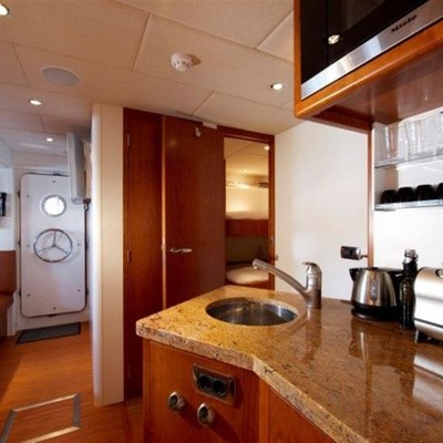 Little Perle Yacht 13