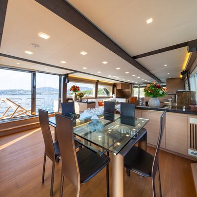 Bella Luna Yacht 14