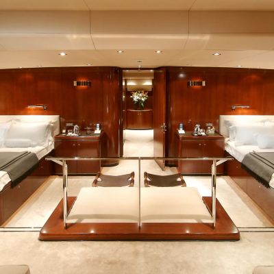 Mystere Yacht 15