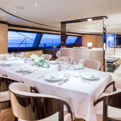 Q Yacht 14