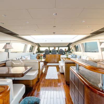 Scratch Yacht 12