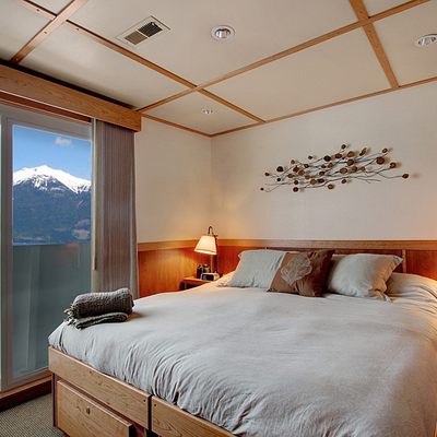 Safari Quest Yacht 14