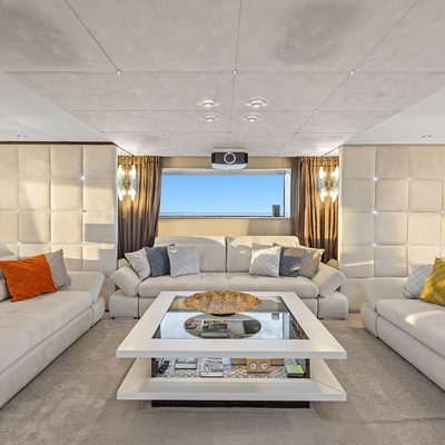 Tiamat Yacht 12