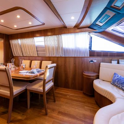 Gorgeous Yacht 13