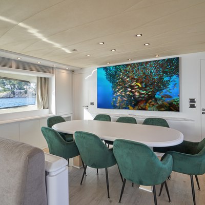 Julie II Yacht 7