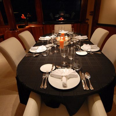 Dona Lola Yacht 13
