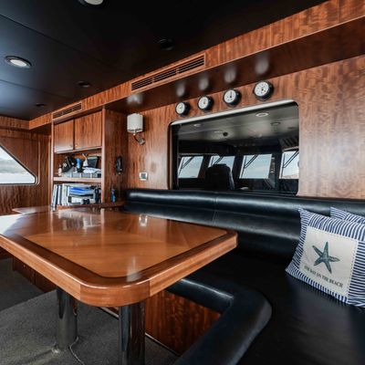 Beyond Capricorn Yacht 14