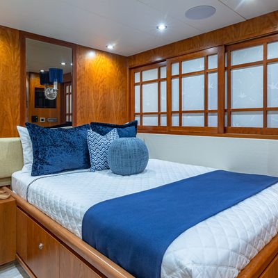 B HAPPY Yacht Charter Price - Hargrave Luxury Yacht Charter