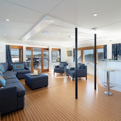 Genesia Yacht 12
