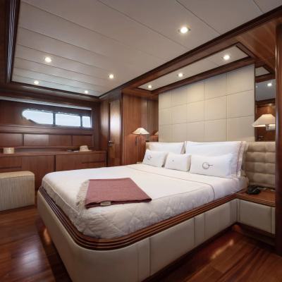 Girifalco V Yacht 15