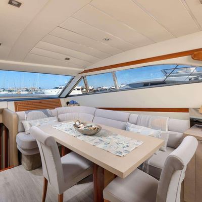 Mary Yacht 14