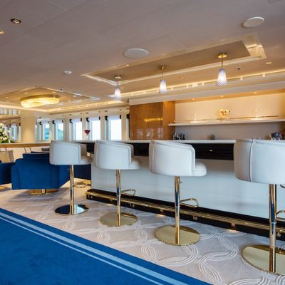 Queen Miri Yacht 12