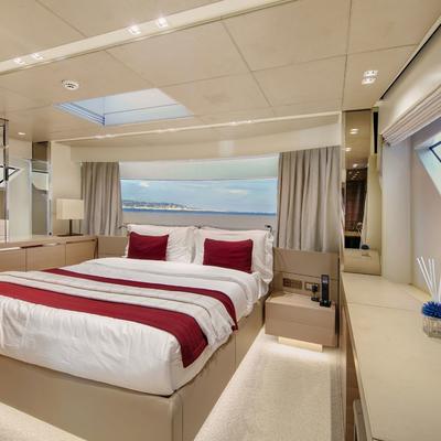 Belle De Nuit Yacht 12