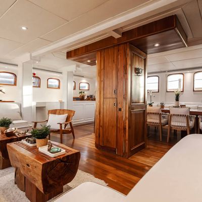 Mutiara Laut Yacht 15