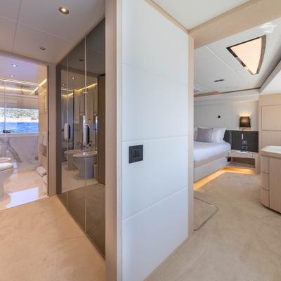 Mad Day Yacht 14