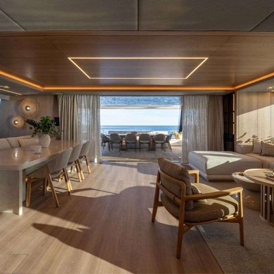 Bohemia Yacht 12