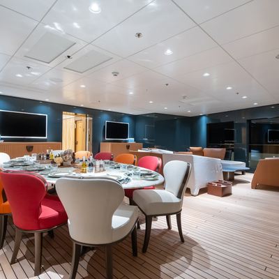 La Datcha Yacht 12