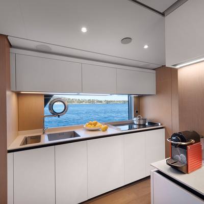 Spica Yacht 14