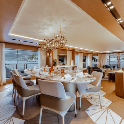 Indigo Yacht 14