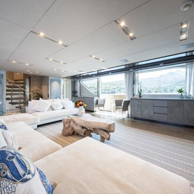 Blue Diamond Yacht 12