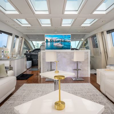 Venture Yacht 12