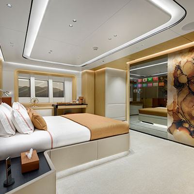 Lady Luna Yacht 15