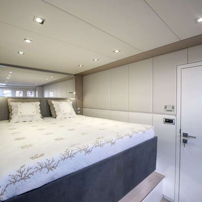Moondance Yacht 14