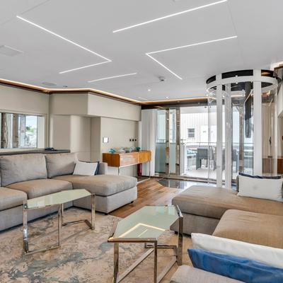 Lady Caroline Yacht 15