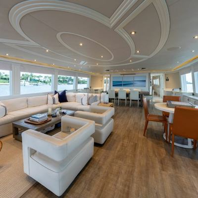 Libertas Yacht 12