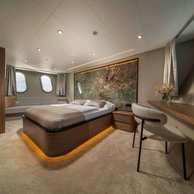 Olimp Yacht 12