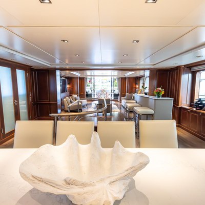 Gotta Go Yacht 12