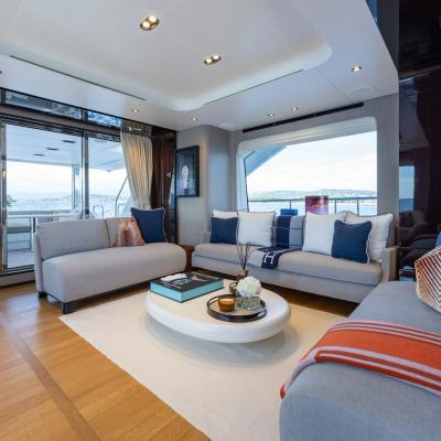 Zozo Yacht 15
