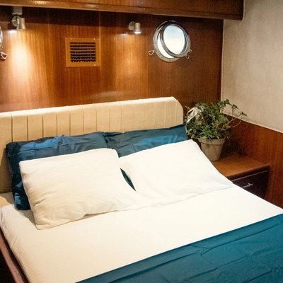 Athen.A Yacht 15