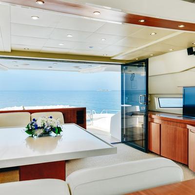 Sea Lady Yacht 15