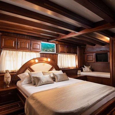 Nostra Vita Yacht 15