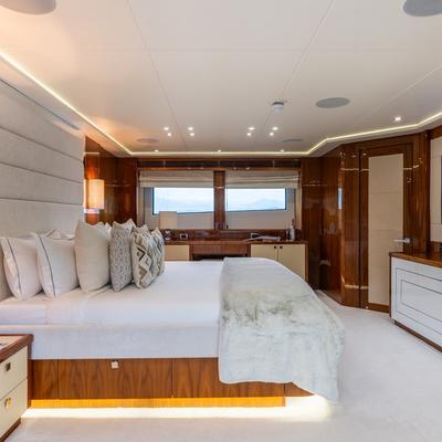 Anya Yacht 12