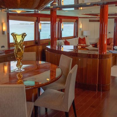 Robin's Nest II Yacht 14