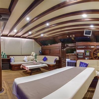 Grande Mare Yacht 11