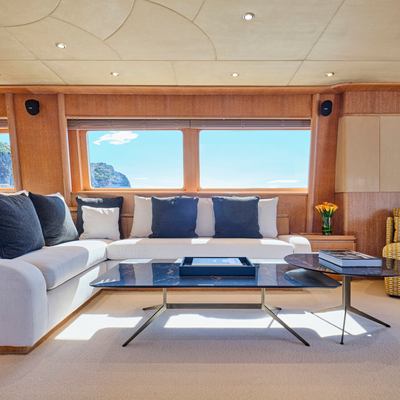 Tritone Yacht 12