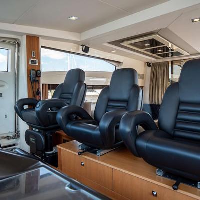 Jimbo Yacht 11