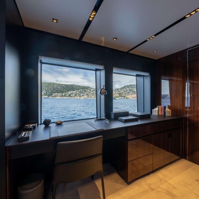 Tasty Waves Yacht 14