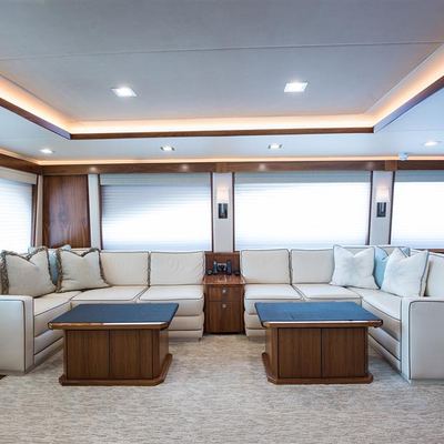 Touche Yacht 13