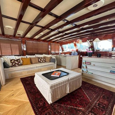 Carolina Yacht 12