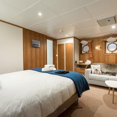 Polarfront Yacht 14