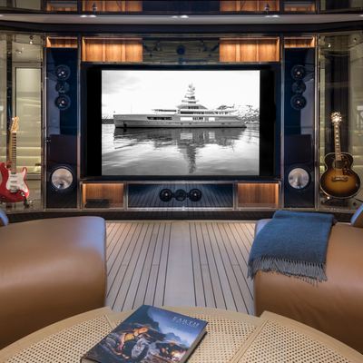 Cloudbreak Yacht 11