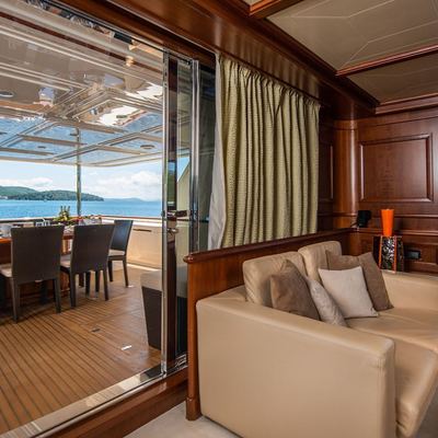 Klobuk Yacht 5