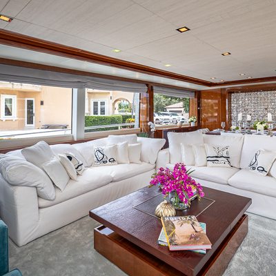 Beachfront II Yacht 13